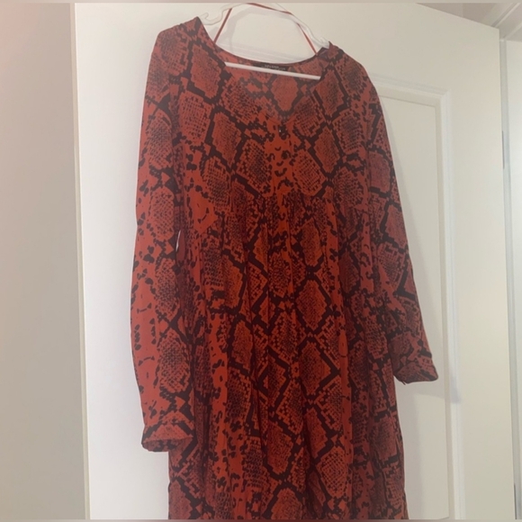 Zara | Red V-Neck Bishop Sleeve Sundress, Size L - Picture 3 of 10